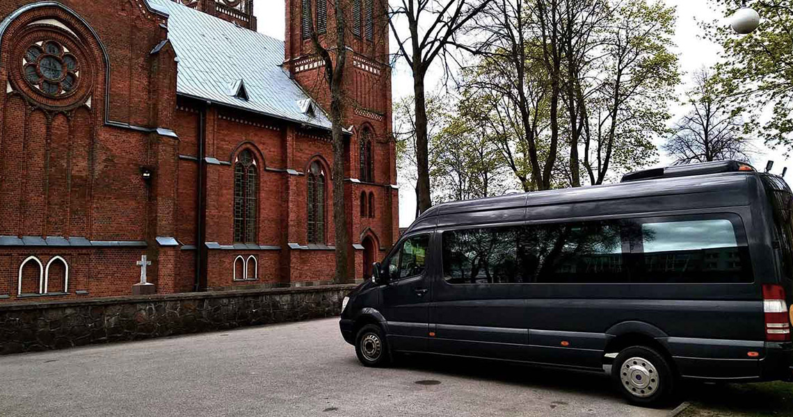 Mercedes minibus for weddings
