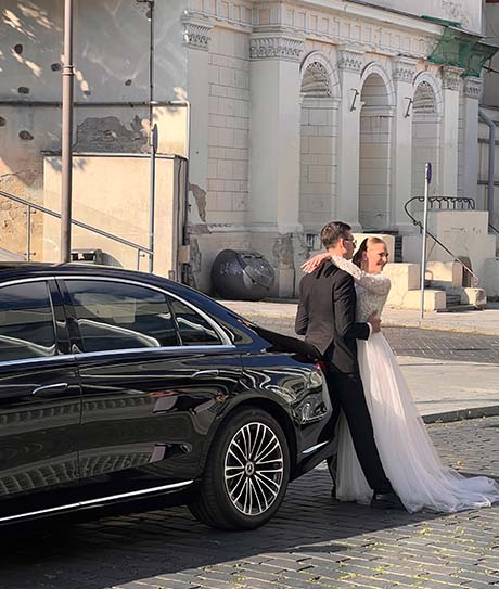Renting a light Mercedes-benz S-class car for a wedding