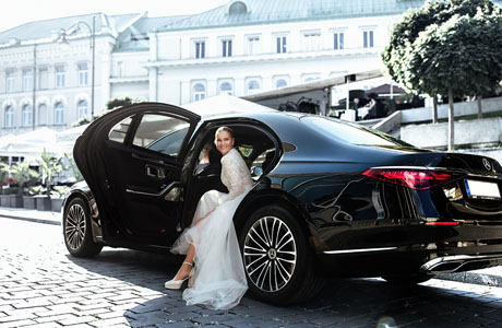 Mercedes-benz w223 rental for a wedding in Vilnius