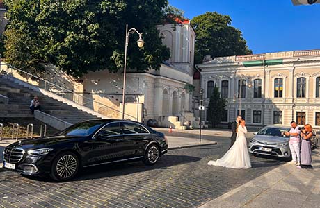 Mercedes-benz w223 car rental for a wedding in Vilnius