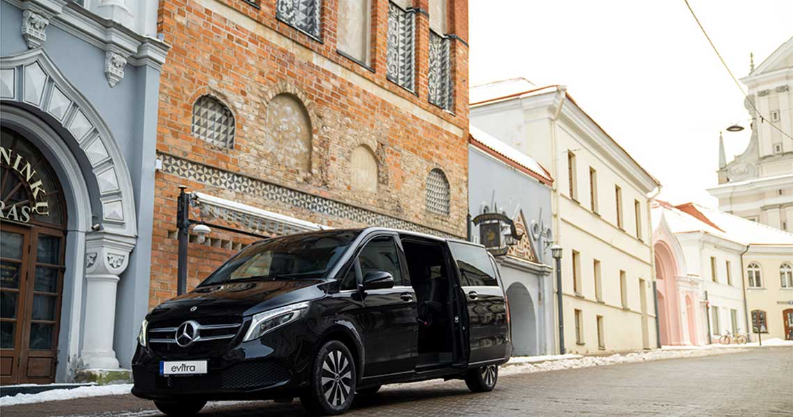 Minivan rental for weddings in Vilnius